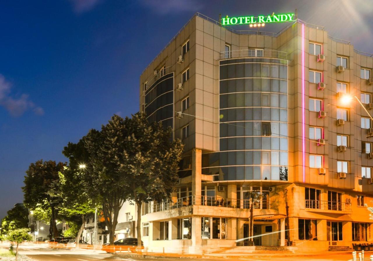 Hotel Randy كونستانتا المظهر الخارجي الصورة
