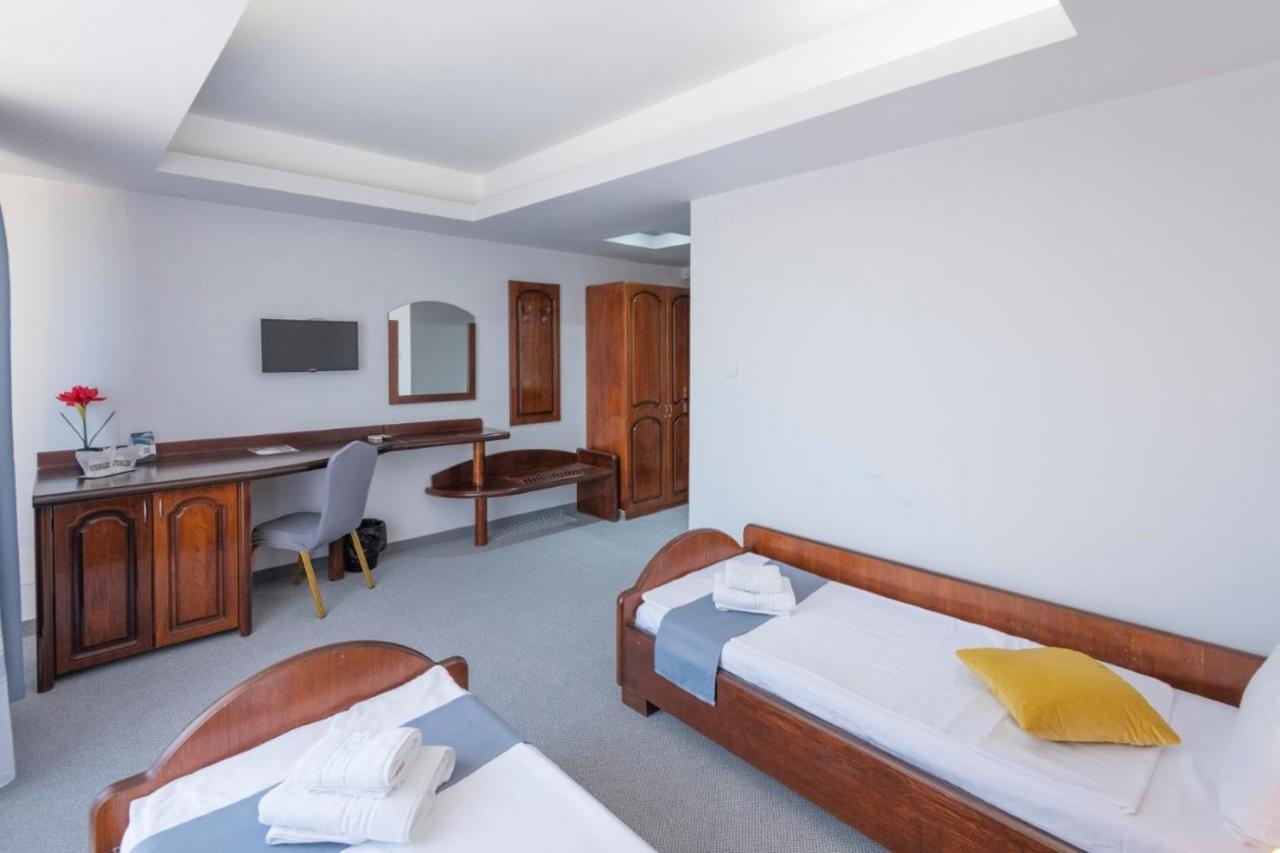 Hotel Randy كونستانتا المظهر الخارجي الصورة